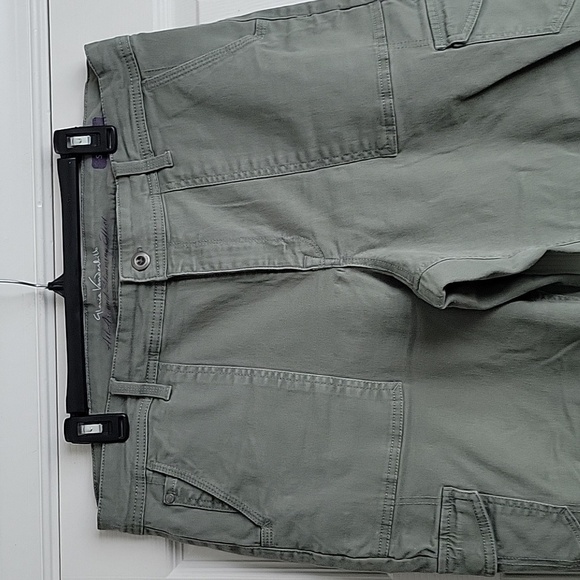 Gloria Vanderbilt All Around Slimmering Effect Skimmer Shorts - Picture 3 of 12